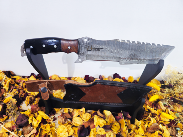 13" Resin & Wood Sheepfoot-tanto Knife - Image 5